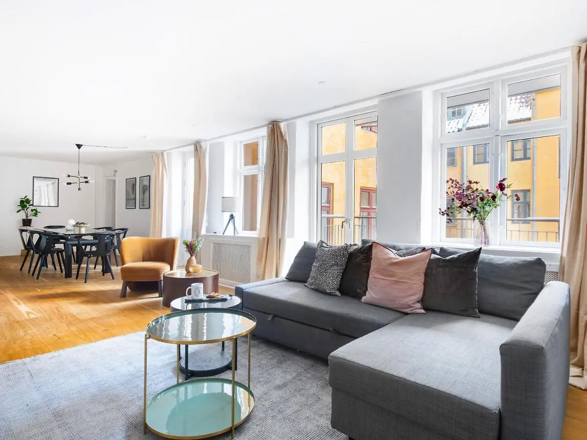 Sanders City - Pleasant Four-Bedroom Apartment In The Lovely Capital كوبنهاجن
